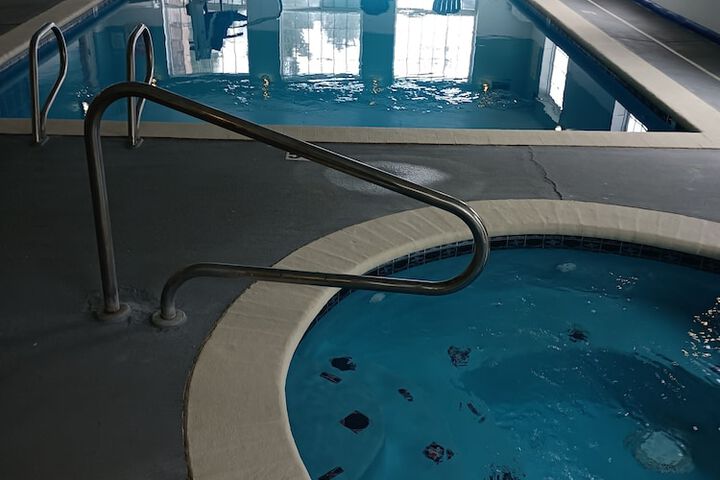 Pool 4 of 29