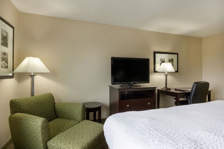 Room 16 of 34