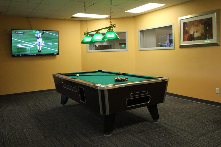 Room 9 of 19