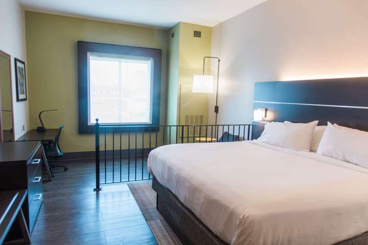 Room 14 of 27