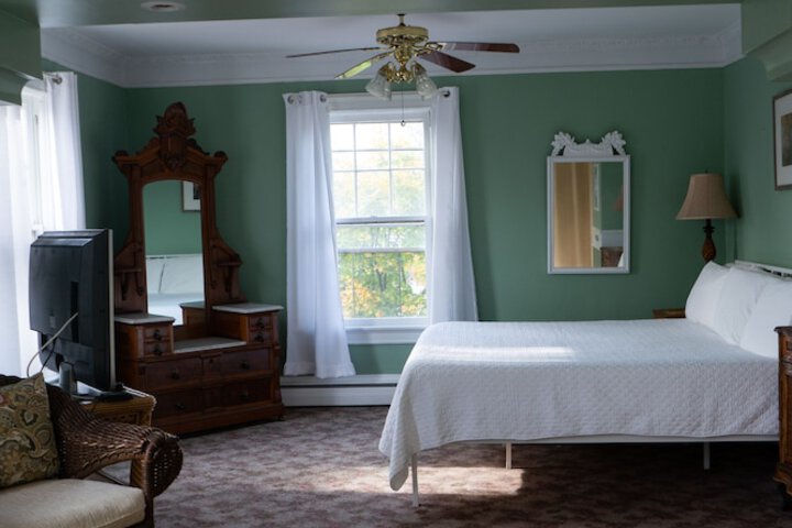 Room 49 of 75
