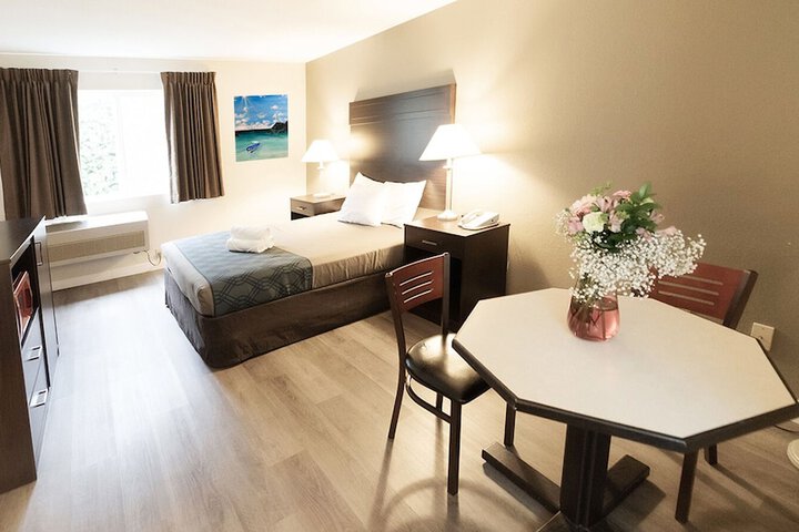 Room 9 of 30