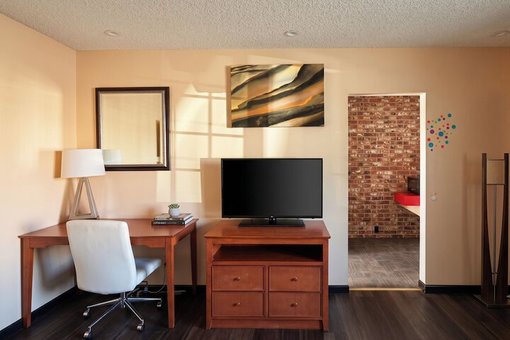 Travelers Inn by OYO Longview Kelso