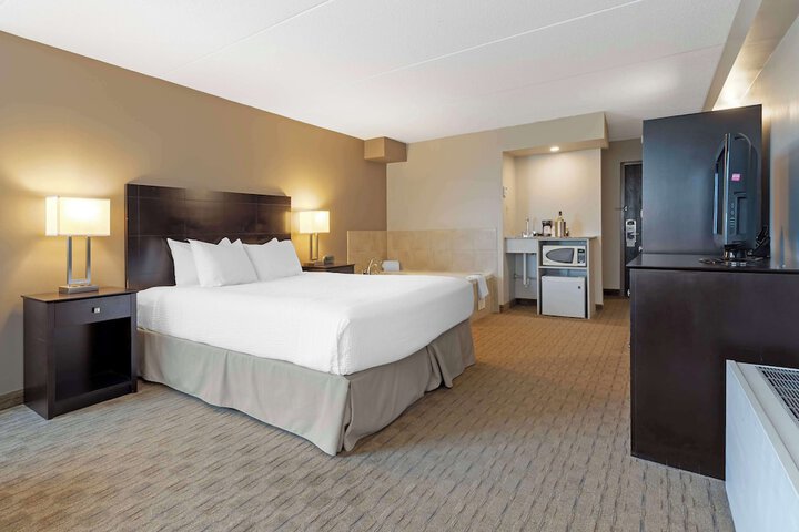 Room 44 of 58