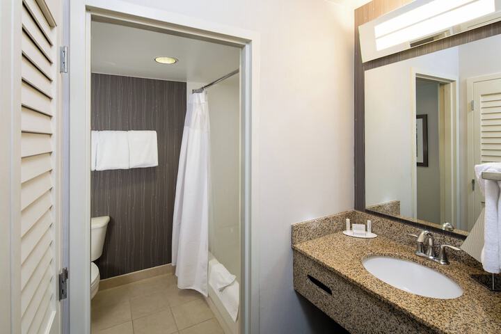 Room 18 of 27