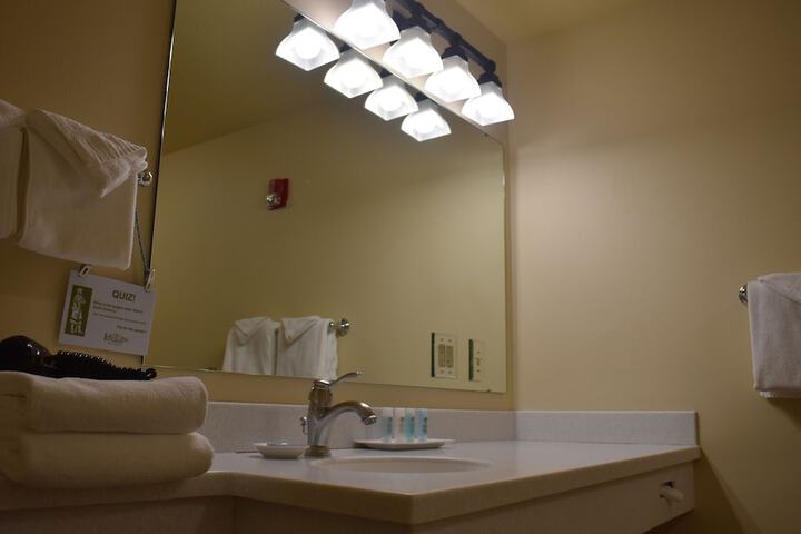 Room 51 of 67