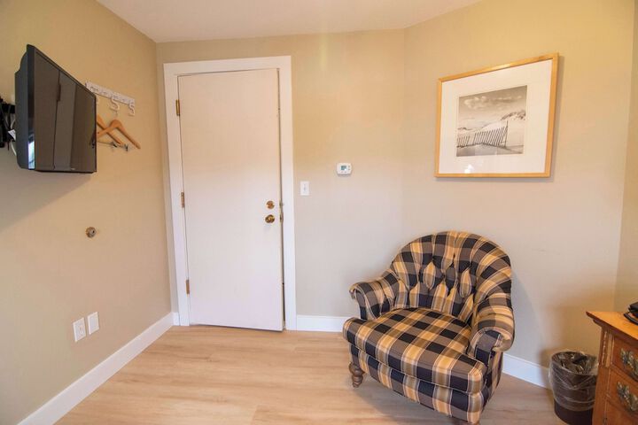 Room 31 of 77