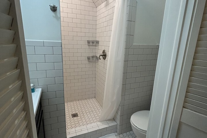Room 15 of 19
