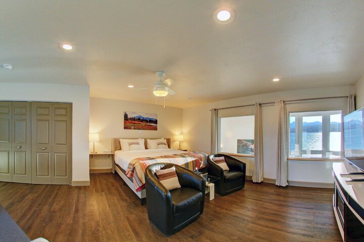 Room 56 of 183