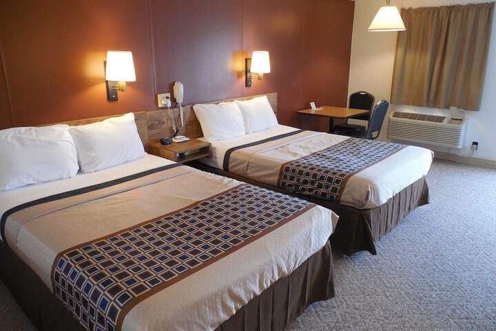 Room 28 of 54