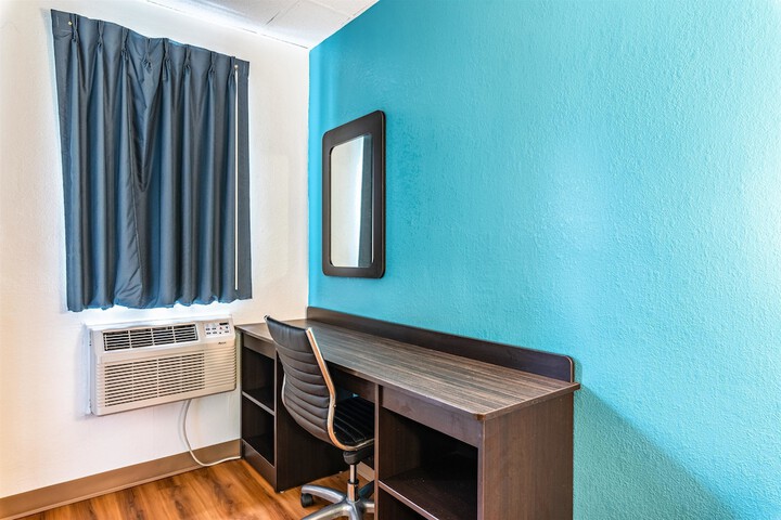 Room 35 of 59