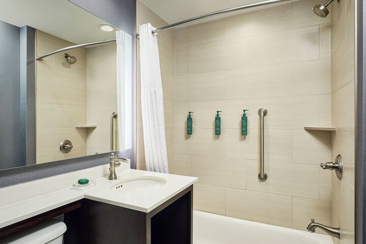 Hotel Alex Johnson Rapid City Curio Collection by Hilton