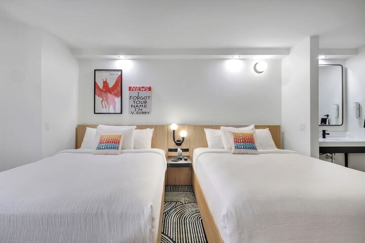 Room 29 of 54