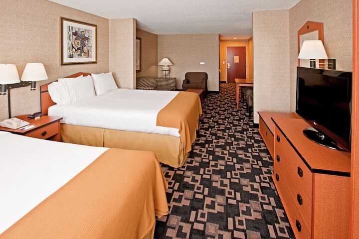 Room 33 of 63