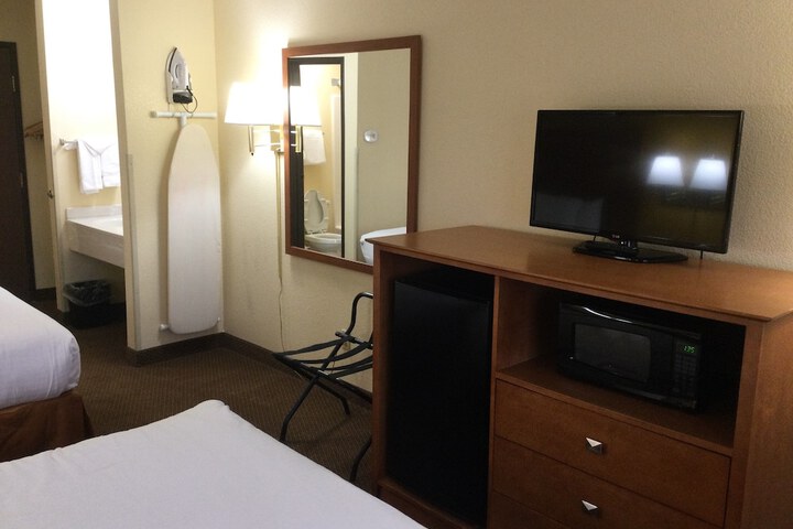 Room 5 of 21