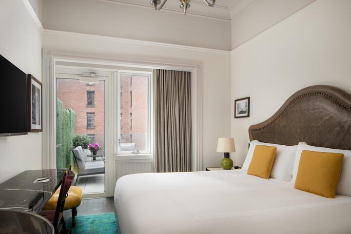 The Beekman a Thompson Hotel, by Hyatt