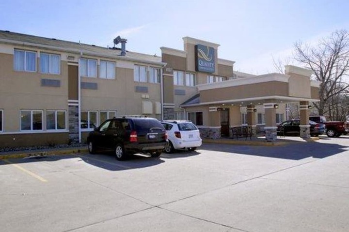 Hotel 2 of 32