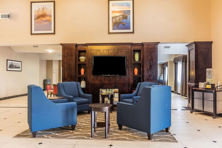 Hotel Interior 22 of 65