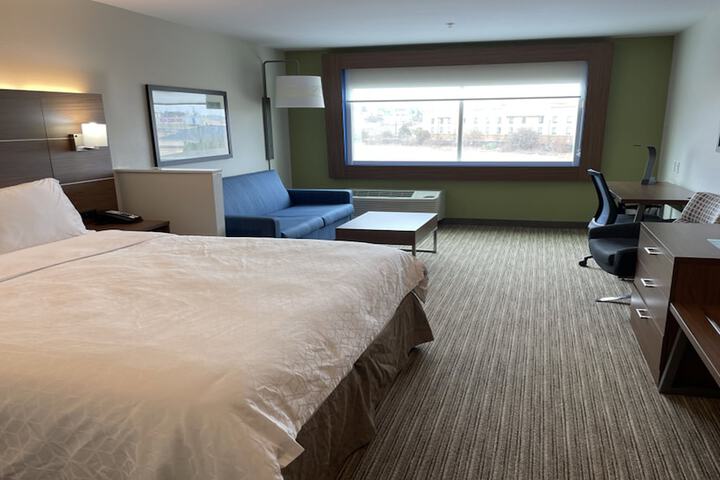 Holiday Inn Express & Suites Brenham South by IHG