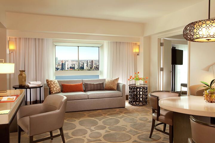 Room 30 of 113