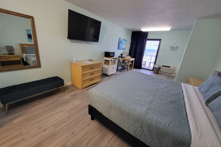 Room 38 of 64