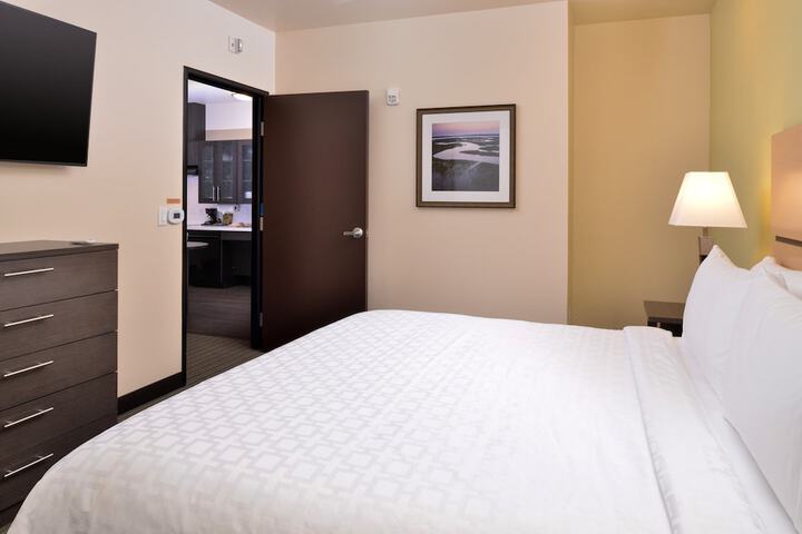 Room 51 of 64