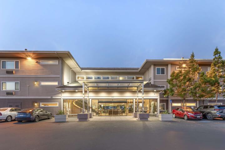 Best Western Plus Bayside Hotel