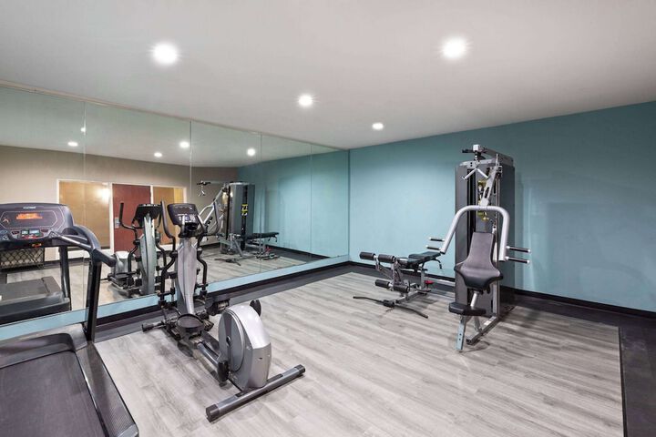 Super 8 by Wyndham Lubbock West