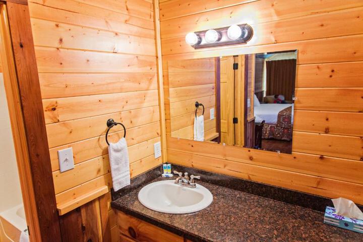 Lone Star Lodge