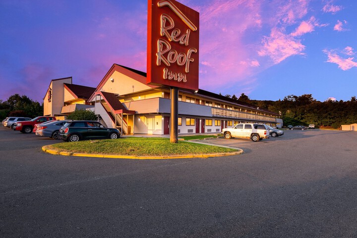 Hotel 4 of 33