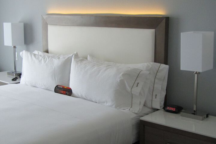Room 40 of 61