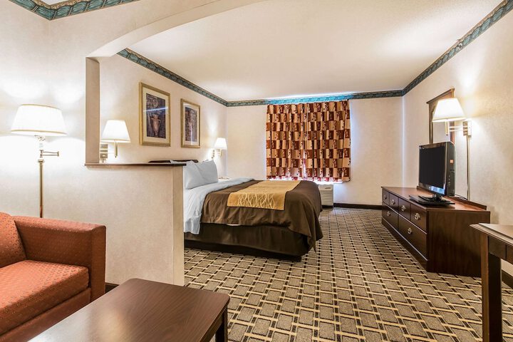 Room 16 of 26