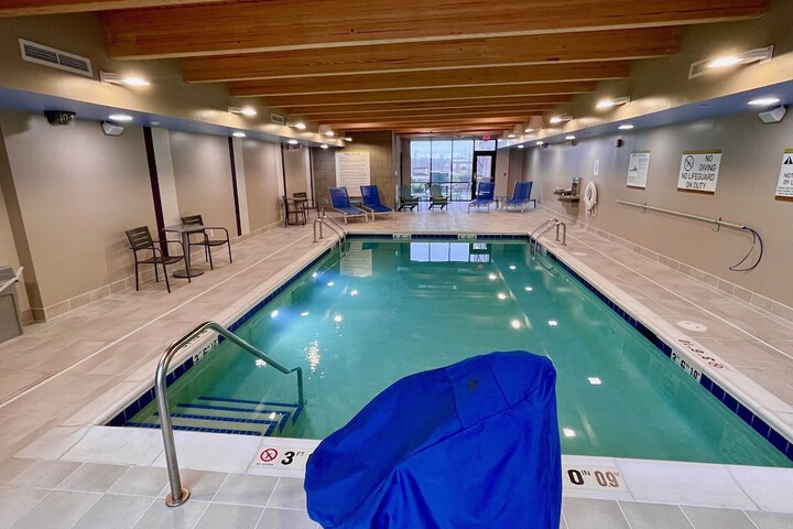 Pool 2 of 8