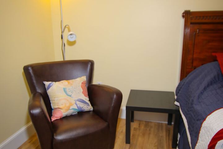 Room 261 of 373