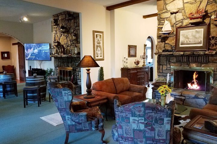 Tuscan Manor