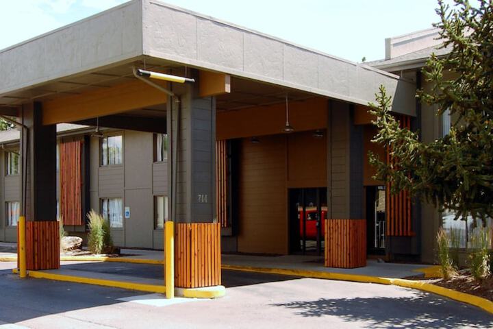 Days Inn and Suites by Wyndham Downtown Missoula-University