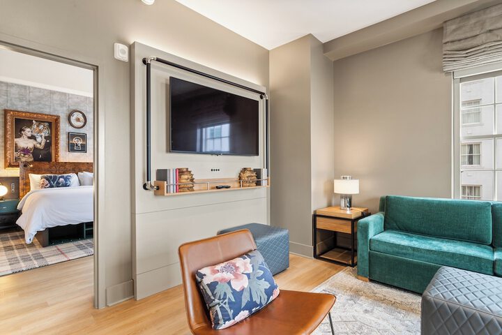Hotel Indigo Baton Rouge Downtown by IHG