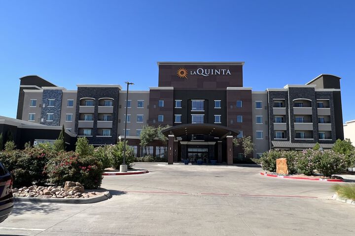 Hotel 5 of 66