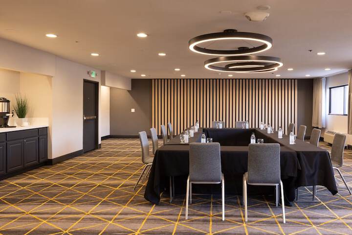 Holiday Inn Santa Ana-Orange Co. Arpt by IHG