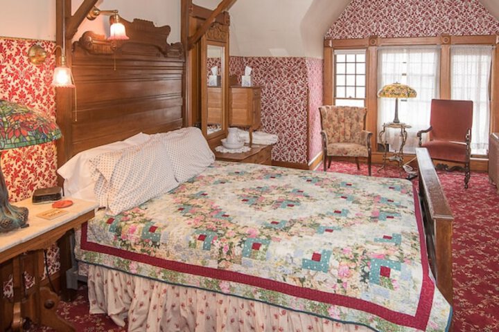 Room 12 of 42