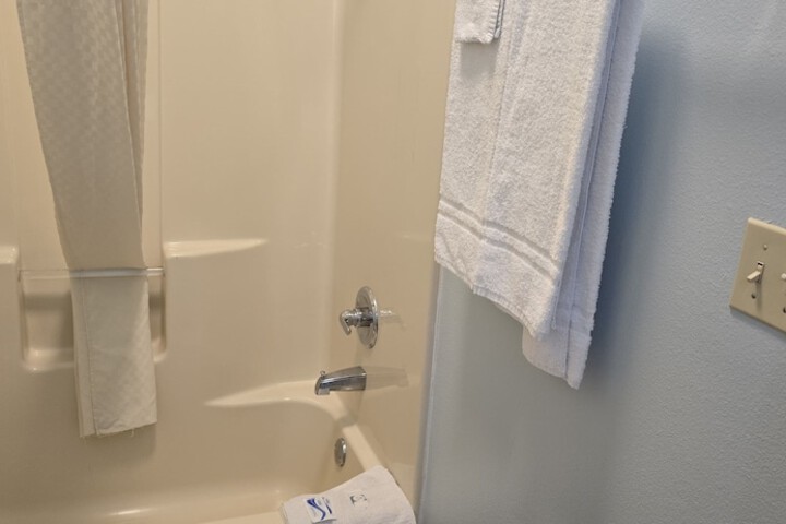 Room 61 of 121