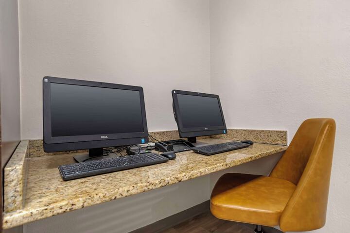 Business Center 49 of 49
