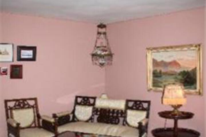 Allas Historical B & B