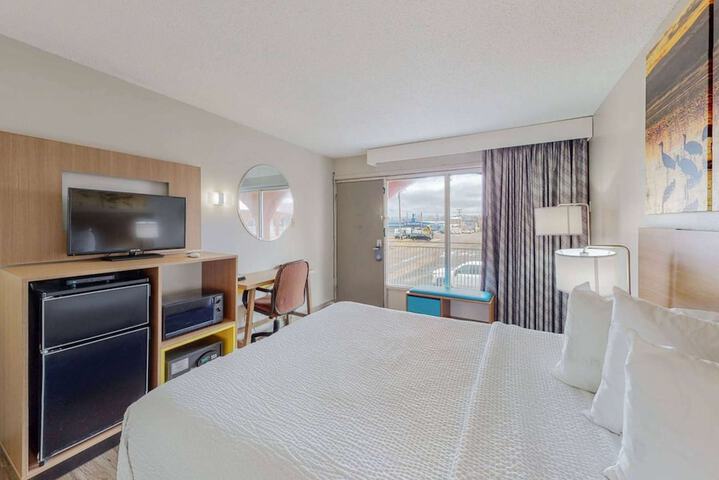 Room 21 of 30