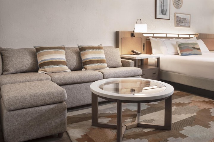The Scottsdale Resort and Spa Curio Collection by Hilton