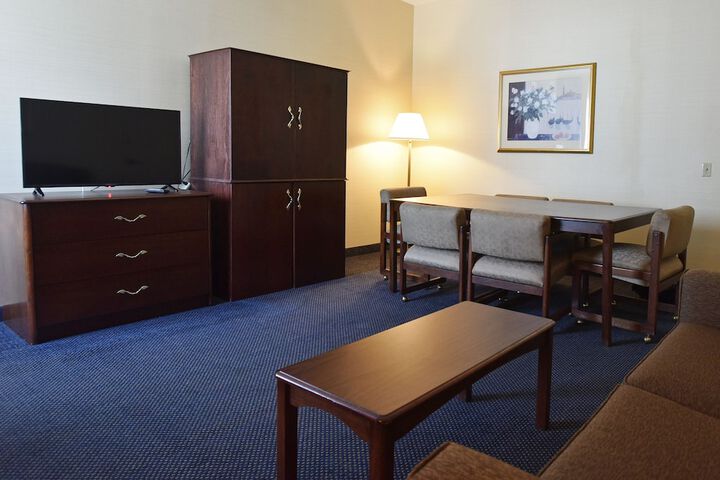 Room 14 of 27