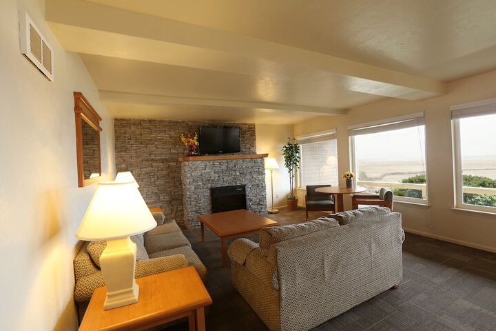 Driftwood Shores Resort & Conference Center