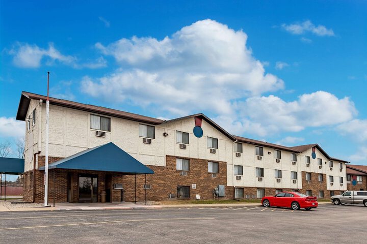 Hotel 2 of 28