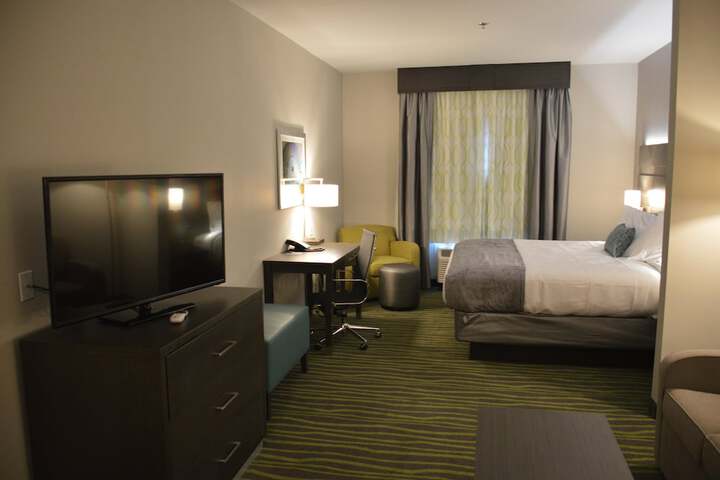 Room 42 of 84