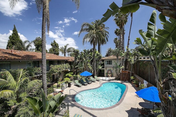 Pool 6 of 41